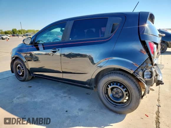 2015 Chevrolet Sonic LS с VIN 1G1JB6SH0F4161799, выставлен на аукционе Copart как лот 86103075 с пробегом 106 923 миль миль и Списание • Salvage title. История ставок и продаж доступна на DreamBid. Изображение 2.