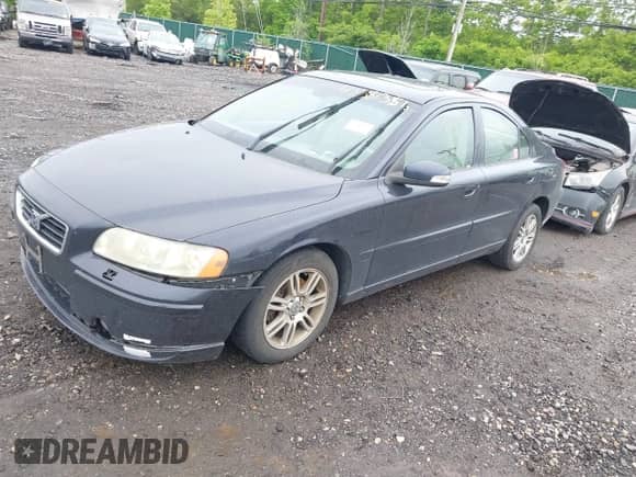 2007 Volvo S60 2.5L Turbo с VIN YV1RH592972609131, выставлен на аукционе IAAI как лот 42381356 с пробегом Не указан миль и . История ставок и продаж доступна на DreamBid. Изображение 2.