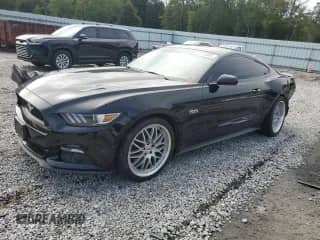 2016 Ford Mustang GT Premium z VIN 1FA6P8CFXG5332499, wystawiony jako Copart lot #85723065 z przebiegiem 138 341 mil mil oraz Szkoda całkowita • Salvage title. Historia ofert i sprzedaży dostępna na DreamBid. Obrazek 1.