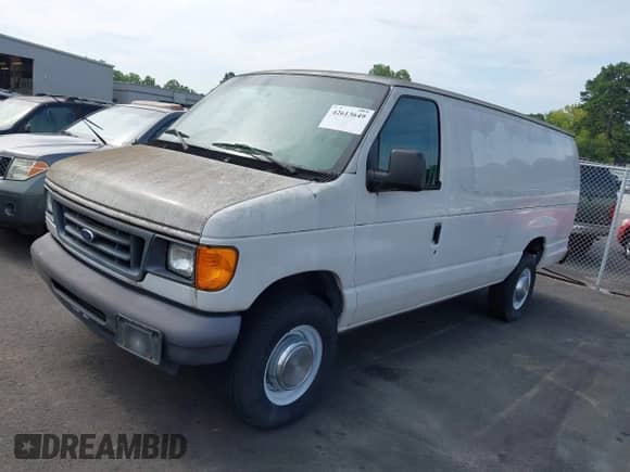 2006 Ford Econoline Cargo с VIN 1FTSS34L26HB38240, выставлен на аукционе IAAI как лот 42613649 с пробегом 23 164 миль миль и . История ставок и продаж доступна на DreamBid. Изображение 2.
