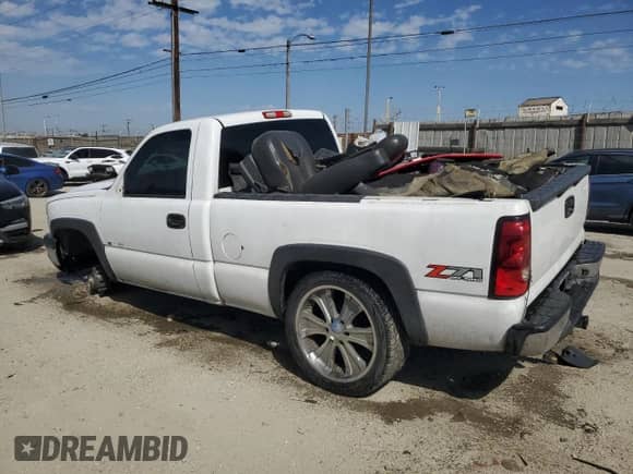 2007 Chevrolet Silverado 1500 Work Truck с VIN 3GCEK14V57G154818, выставлен на аукционе Copart как лот 47456885 с пробегом 222 942 миль миль и Списание • Salvage title. История ставок и продаж доступна на DreamBid. Изображение 2.