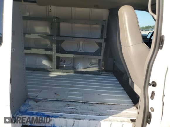 2005 Chevrolet Astro Cargo с VIN 1GCDM19X45B108595, выставлен на аукционе Copart как лот 72145794 с пробегом 169 064 миль миль и Списание • Salvage title. История ставок и продаж доступна на DreamBid. Изображение 11.