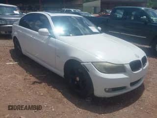 2009 BMW 3 Series 328i with VIN WBAPH57549NM32738, listed as a IAAI auction lot 42727144 with 175,384 mi miles and . Bid and sale history available at DreamBid. Image 1.