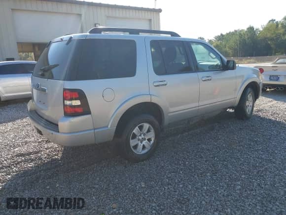2010 Ford Explorer XLT с VIN 1FMEU6DEXAUA58657, выставлен на аукционе IAAI как лот 43348959 с пробегом 216 386 миль миль и . История ставок и продаж доступна на DreamBid. Изображение 4.