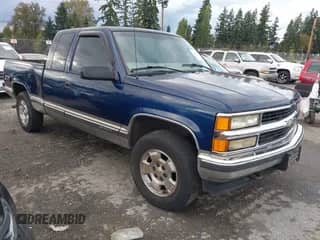 1998 Chevrolet Silverado 1500 with VIN 1GCEK19R4WE253065, listed as a IAAI auction lot 43344649 with 207,292 mi miles and . Bid and sale history available at DreamBid. Image 1.