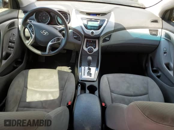 2012 Hyundai Elantra GLS с VIN KMHDH4AE1CU306208, выставлен на аукционе Copart как лот 84420015 с пробегом 230 046 миль миль и Списание • Salvage title. История ставок и продаж доступна на DreamBid. Изображение 8.