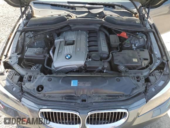 2007 BMW 5 Series с VIN WBANF33577CS39130, выставлен на аукционе Copart как лот 54607245 с пробегом 75 013 миль миль и Списание • Salvage title. История ставок и продаж доступна на DreamBid. Изображение 11.