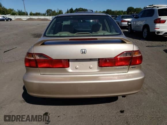 2000 Honda Accord EX с VIN 1HGCG1652YA001630, выставлен на аукционе Copart как лот 67873005 с пробегом 198 250 миль миль и Чистый • Clean title. История ставок и продаж доступна на DreamBid. Изображение 6.