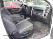 2020 Ram 1500 Tradesman с VIN 3C6JR6DGXLG263723, выставлен на аукционе IAAI как лот 42902511 с пробегом 142 626 миль миль и . История ставок и продаж доступна на DreamBid. Изображение 5.