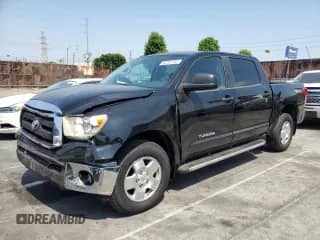 2010 Toyota Tundra с VIN 5TFDW5F11AX108164, выставлен на аукционе Copart как лот 62201185 с пробегом 191 415 миль миль и Списание • Salvage title. История ставок и продаж доступна на DreamBid. Изображение 1.