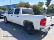 2012 Chevrolet Silverado 1500 LS z VIN 3GCPCREA5CG195542, wystawiony jako IAAI lot #42394304 z przebiegiem 246 628 mil mil oraz . Historia ofert i sprzedaży dostępna na DreamBid. Obrazek 3.