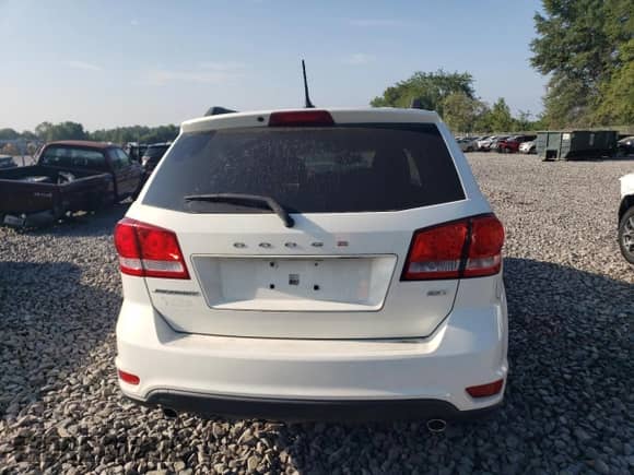 2014 Dodge Journey SXT with VIN 3C4PDCBG3ET118732, listed as a Copart auction lot 68508215 with 118,897 mi miles and Salvage title. Bid and sale history available at DreamBid. Image 6.