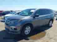 2017 Honda Pilot LX с VIN 5FNYF5H10HB003053, выставлен на аукционе IAAI как лот 43336847 с пробегом 54 727 миль миль и . История ставок и продаж доступна на DreamBid. Изображение 6.