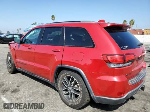 2018 Jeep Grand Cherokee Trailhawk with VIN 1C4RJFLG7JC508546, listed as a Copart auction lot 84047505 with 56,222 mi miles and Salvage title. Bid and sale history available at DreamBid. Image 2.