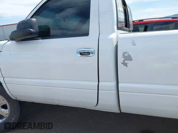 1995 Dodge 2500 with VIN 1B7KF26W4SS344355, listed as a IAAI auction lot 42596939 with 122,196 mi miles and . Bid and sale history available at DreamBid. Image 15.