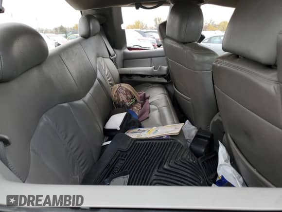 2000 Chevrolet Silverado 2500 LT with VIN 1GCGK29U8YE258064, listed as a Copart auction lot 79167144 with Not provided miles and Salvage title. Bid and sale history available at DreamBid. Image 11.