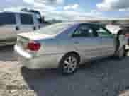 2005 Toyota Camry LE z VIN 4T1BE30K95U538348, wystawiony jako Copart lot #83789045 z przebiegiem 153 312 mil mil oraz Szkoda całkowita • Salvage title. Historia ofert i sprzedaży dostępna na DreamBid. Obrazek 3.