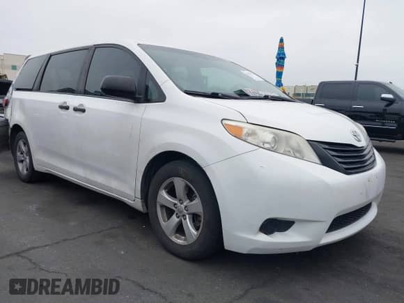 2017 Toyota Sienna L z VIN 5TDZZ3DC2HS800102, wystawiony jako IAAI lot #42151872 z przebiegiem 182 675 mil mil oraz . Historia ofert i sprzedaży dostępna na DreamBid. Obrazek 1.