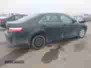 2007 Toyota Camry LE z VIN 4T1BK46K57U041838, wystawiony jako IAAI lot #43199040 z przebiegiem 219 096 mil mil oraz . Historia ofert i sprzedaży dostępna na DreamBid. Obrazek 4.
