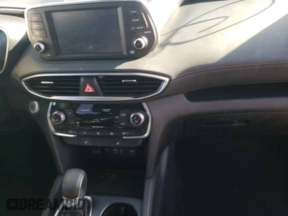 2020 Hyundai Santa Fe SEL with VIN 5NMS3CAA4LH263508, listed as a Copart auction lot 66423812 with 19,211 mi miles and . Bid and sale history available at DreamBid. Image 9.