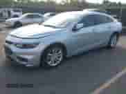 2016 Chevrolet Malibu LT z VIN 1G1ZE5ST4GF287937, wystawiony jako IAAI lot #43213080 z przebiegiem 190 556 mil mil oraz . Historia ofert i sprzedaży dostępna na DreamBid. Obrazek 2.