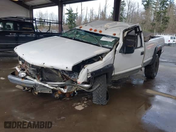 1997 Chevrolet Silverado 2500 с VIN 1GCGK24R4VE160857, выставлен на аукционе IAAI как лот 41798803 с пробегом 272 908 миль миль и . История ставок и продаж доступна на DreamBid. Изображение 2.