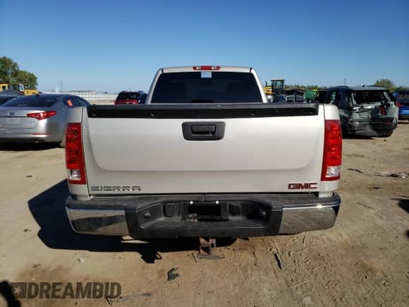 2007 GMC Sierra 1500 SLE1 с VIN 1GTEC14J07Z576084, выставлен на аукционе Copart как лот 73667554 с пробегом 138 262 миль миль и Списание • Salvage title. История ставок и продаж доступна на DreamBid. Изображение 6.