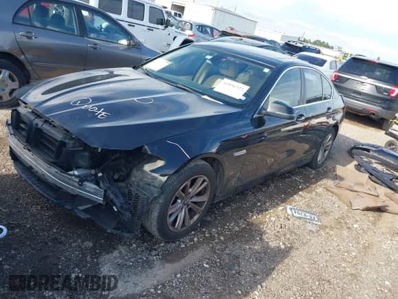 2014 BMW 5 Series 528i z VIN WBA5A5C5XED502888, wystawiony jako IAAI lot #42896322 z przebiegiem 106 750 mil mil oraz . Historia ofert i sprzedaży dostępna na DreamBid. Obrazek 18.