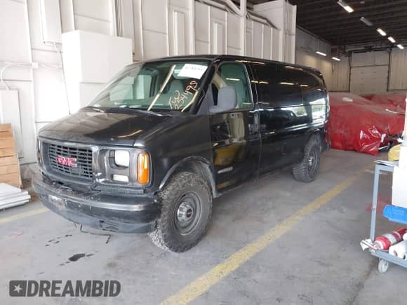 1999 Chevrolet Express с VIN 1GCGG25R5X1146153, выставлен на аукционе IAAI как лот 42784213 с пробегом 289 283 миль миль и . История ставок и продаж доступна на DreamBid. Изображение 2.