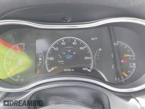 2018 Jeep Grand Cherokee Altitude z VIN 1C4RJFAG1JC337179, wystawiony jako IAAI lot #43426612 z przebiegiem 82 468 mil mil oraz . Historia ofert i sprzedaży dostępna na DreamBid. Obrazek 7.