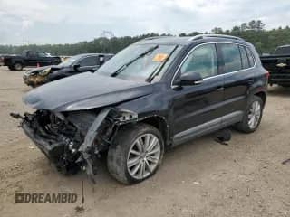 2013 Volkswagen Tiguan SE with VIN WVGAV7AXXDW523728, listed as a Copart auction lot 64116173 with 116,336 mi miles and Salvage title. Bid and sale history available at DreamBid. Image 1.