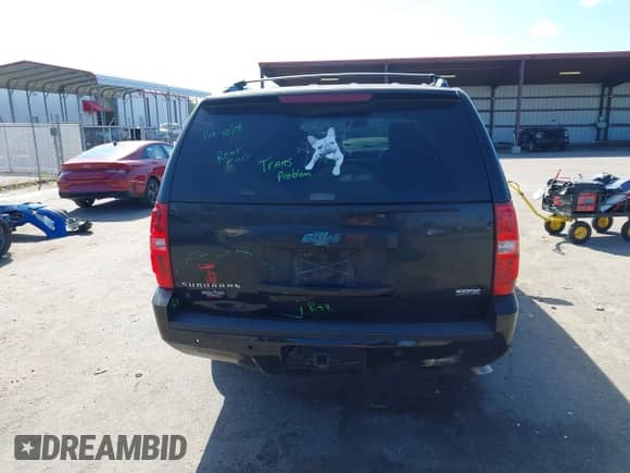 2008 Chevrolet Suburban 3LT with VIN 3GNFC160X8G170508, listed as a IAAI auction lot 40632728 with 218,237 mi miles and . Bid and sale history available at DreamBid. Image 15.