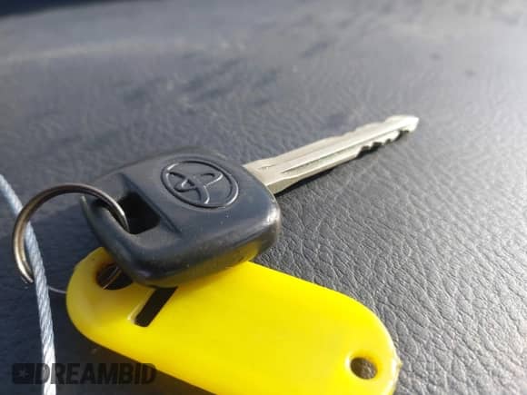 2009 Toyota Tacoma z VIN 5TENX22N79Z670356, wystawiony jako IAAI lot #43190438 z przebiegiem 236 526 mil mil oraz . Historia ofert i sprzedaży dostępna na DreamBid. Obrazek 11.