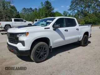 2024 Chevrolet Silverado 1500 LT Trail Boss z VIN 3GCUDFEL0RG244462, wystawiony jako Copart lot #52169645 z przebiegiem 11 421 mil mil oraz Szkoda całkowita • Salvage title. Historia ofert i sprzedaży dostępna na DreamBid. Obrazek 1.