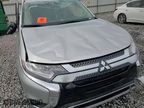 2020 Mitsubishi Outlander SE z VIN JA4AD3A31LZ039967, wystawiony jako Copart lot #82301135 z przebiegiem 109 992 mil mil oraz Szkoda całkowita • Salvage title. Historia ofert i sprzedaży dostępna na DreamBid. Obrazek 14.