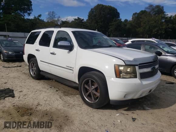 2009 Chevrolet Tahoe LTZ с VIN 1GNFK33089J100122, выставлен на аукционе Copart как лот 85353205 с пробегом 226 631 миль миль и Списание • Salvage title. История ставок и продаж доступна на DreamBid. Изображение 4.