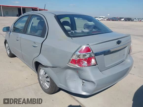 2009 Chevrolet Aveo 1LT с VIN KL1TD56E39B368067, выставлен на аукционе IAAI как лот 43453990 с пробегом Не указан миль и . История ставок и продаж доступна на DreamBid. Изображение 6.