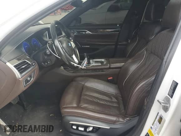 2016 BMW 7 Series 750i xDrive with VIN WBA7F2C54GG416566, listed as a Copart auction lot 81386775 with 130,794 mi miles and Salvage title. Bid and sale history available at DreamBid. Image 7.