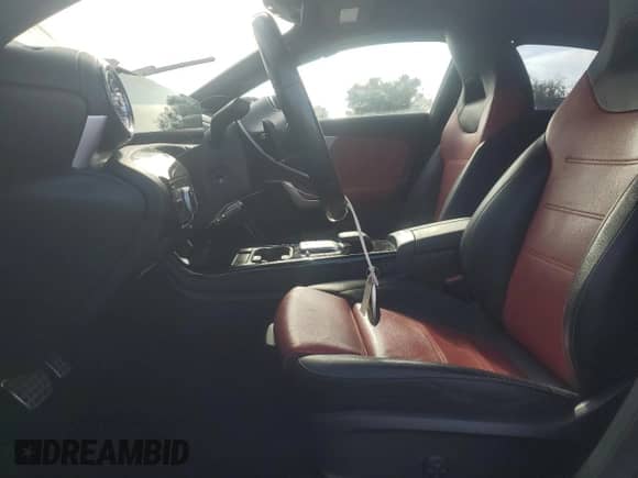 2021 Mercedes-Benz CLA 250 с VIN W1K5J4GBXMN188168, выставлен на аукционе Copart как лот 68512475 с пробегом 63 544 миль миль и Списание • Salvage title. История ставок и продаж доступна на DreamBid. Изображение 7.