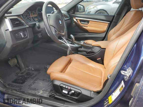 2016 BMW 3 Series 328i xDrive with VIN WBA8G5C55GK442562, listed as a Copart auction lot 48913995 with 28,277 mi miles and Salvage title. Bid and sale history available at DreamBid. Image 7.