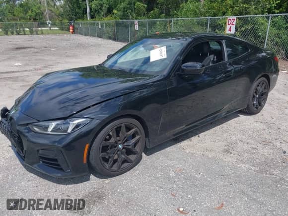 2025 BMW 4 Series 430i with VIN WBA43DA04SCT47876, listed as a IAAI auction lot 42938187 with 22,001 mi miles and . Bid and sale history available at DreamBid. Image 17.