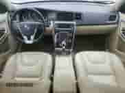 2015 Volvo S60 T5 Premier с VIN YV1612TB4F1305157, выставлен на аукционе Copart как лот 80939965 с пробегом 91 374 миль миль и Чистый • Clean title. История ставок и продаж доступна на DreamBid. Изображение 9.