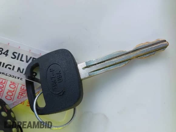 2005 Toyota Highlander z VIN JTEGP21A850079742, wystawiony jako IAAI lot #43268055 z przebiegiem 130 128 mil mil oraz . Historia ofert i sprzedaży dostępna na DreamBid. Obrazek 11.