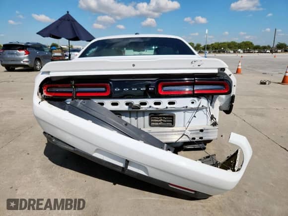 2018 Dodge Challenger T/A с VIN 2C3CDZBT8JH305132, выставлен на аукционе Copart как лот 85124185 с пробегом 81 633 миль миль и Списание • Salvage title. История ставок и продаж доступна на DreamBid. Изображение 6.