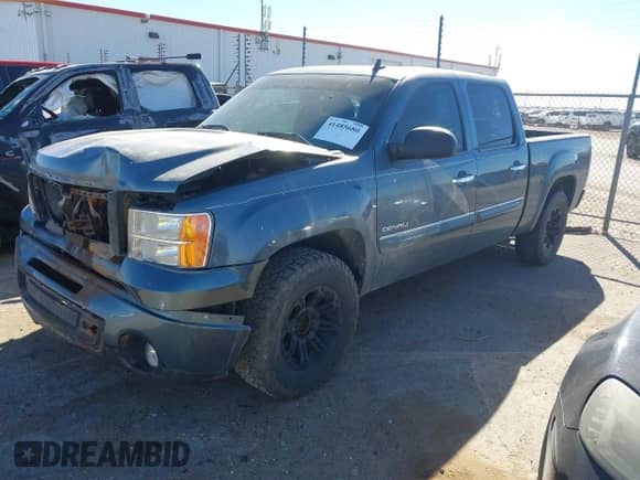 2011 GMC Sierra 1500 Denali with VIN 3GTP1XE22BG192616, listed as a IAAI auction lot 41485680 with 146,929 mi miles and . Bid and sale history available at DreamBid. Image 17.