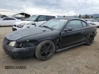 1994 Ford Mustang z VIN 1FALP42D7RF172512, wystawiony jako Copart lot #46679635 z przebiegiem 226 578 mil mil oraz Szkoda całkowita • Salvage title. Historia ofert i sprzedaży dostępna na DreamBid. Obrazek 1.