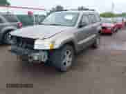 2006 Jeep Grand Cherokee Laredo z VIN 1J4HR48N46C259964, wystawiony jako IAAI lot #42698023 z przebiegiem 201 624 mil mil oraz . Historia ofert i sprzedaży dostępna na DreamBid. Obrazek 18.