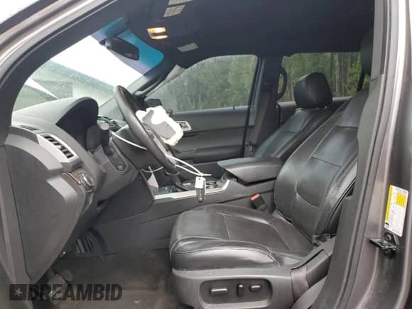 2011 Ford Explorer Limited с VIN 1FMHK8F88BGA78153, выставлен на аукционе Copart как лот 81710825 с пробегом 129 460 миль миль и Списание • Salvage title. История ставок и продаж доступна на DreamBid. Изображение 7.