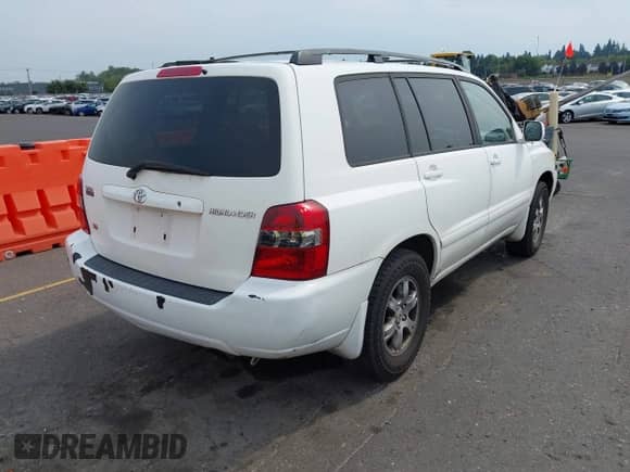 2005 Toyota Highlander с VIN JTEDP21A650044376, выставлен на аукционе IAAI как лот 43078742 с пробегом 301 305 миль миль и . История ставок и продаж доступна на DreamBid. Изображение 4.