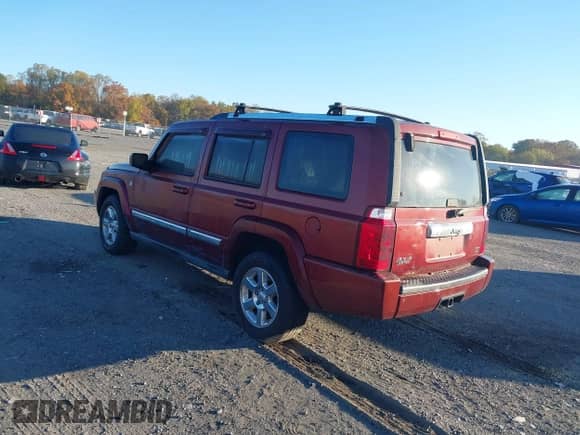 2007 Jeep Commander Limited с VIN 1J8HG58PX7C654759, выставлен на аукционе IAAI как лот 43498137 с пробегом 216 584 миль миль и . История ставок и продаж доступна на DreamBid. Изображение 3.